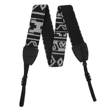 P&V fekete-fehér mintás nyakpánt